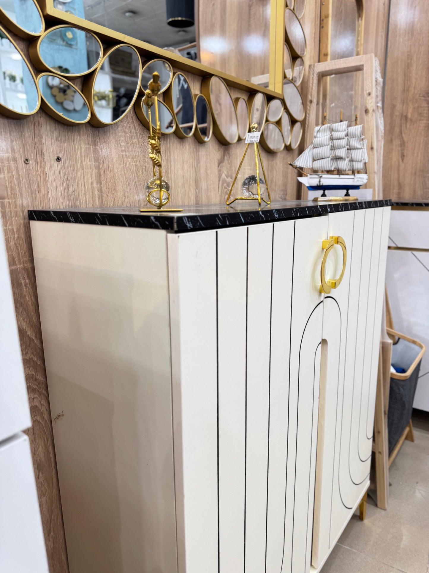 Meuble a chaussures + miroir