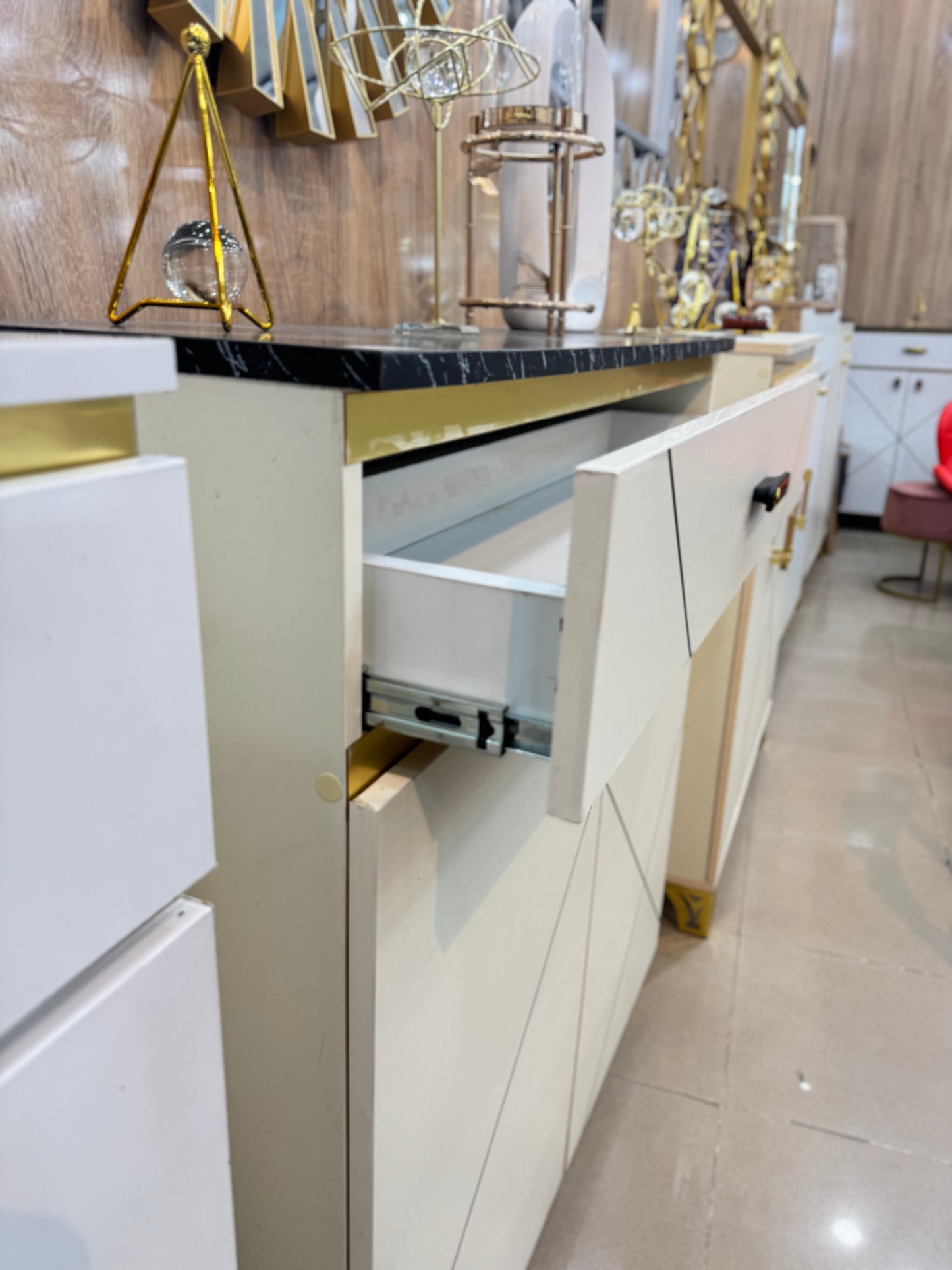 Meuble a chaussures + miroir