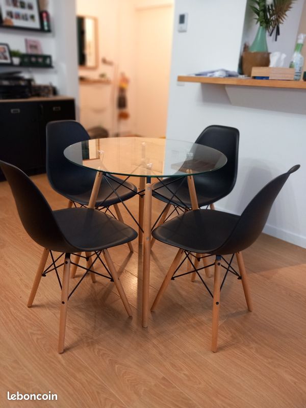 Table en verre 100cm 4 chaises