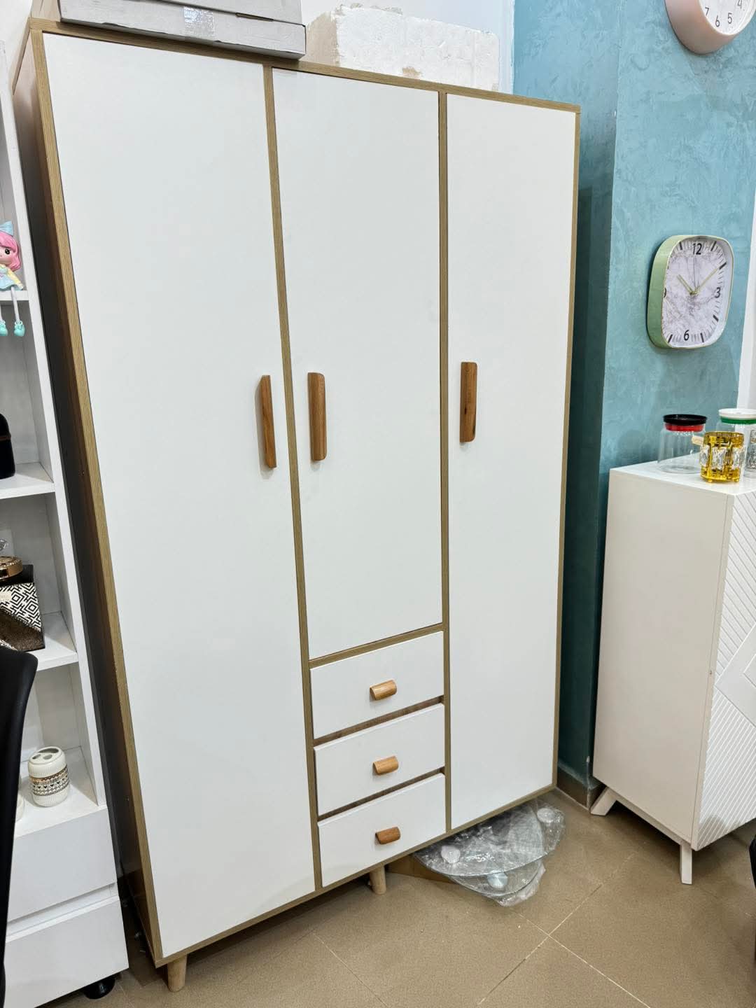 Armoire 3 porte